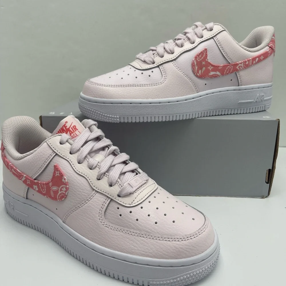 stylish nike